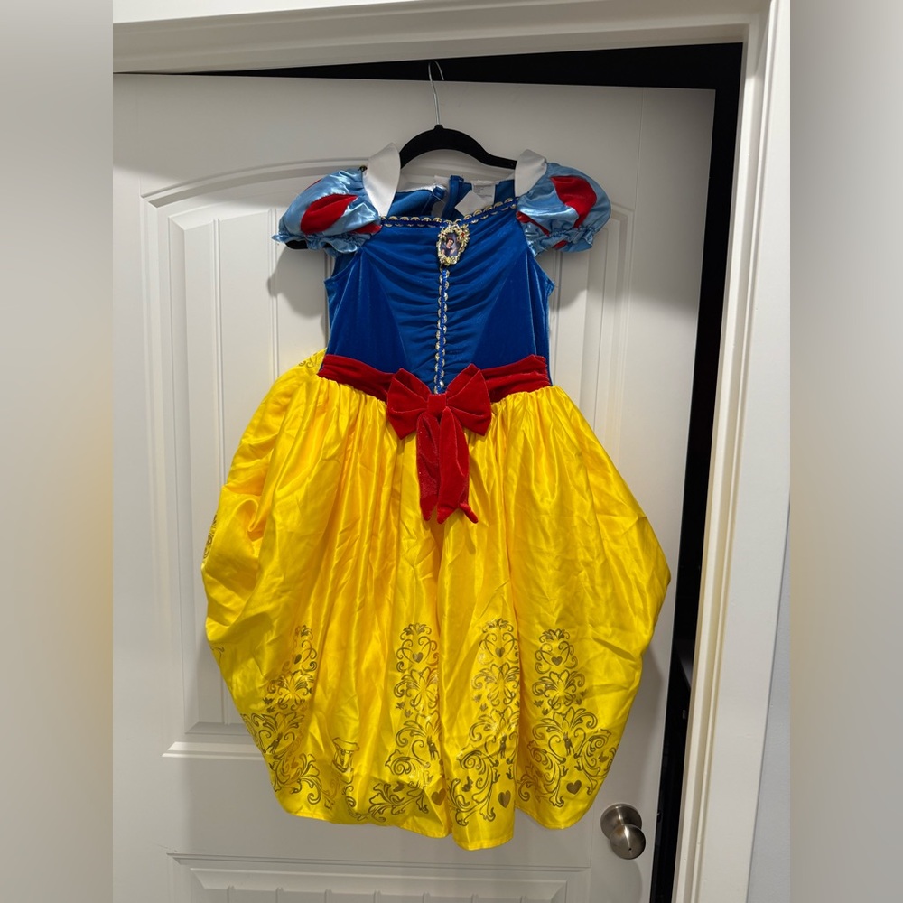 Kids Princess Snow White  Costume - Blue, Yellow, Red / size 4-6x
